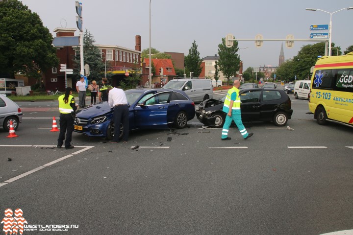 Automobiliste gewond bij ongeluk Nieuweweg