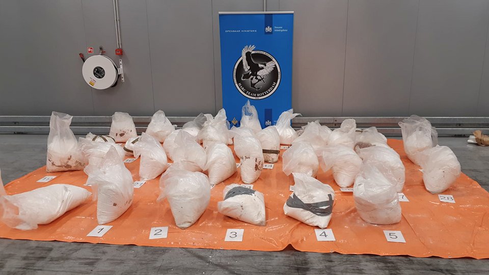 Vier aanhoudingen na onderschepping 875 kilo cocaïne