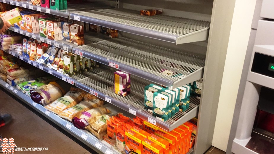 Boodschappen in supermarkt licht gedaald