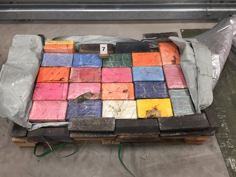 HARC team vindt 400 kilo cocaïne tussen metaal