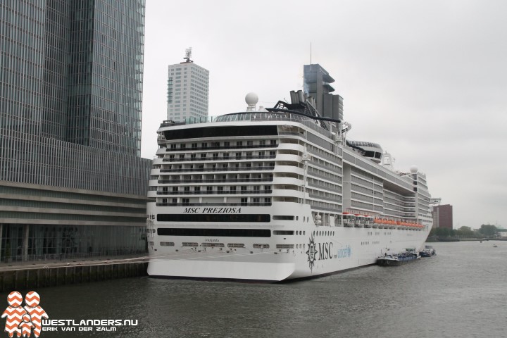 Cruiseschip MSC Preziosa gearriveerd in Rotterdam
