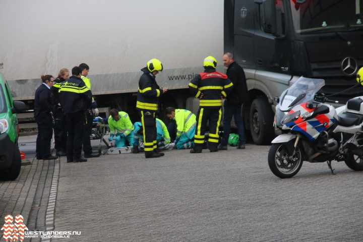 Ernstig ongeluk met fietsster bij FloraHolland