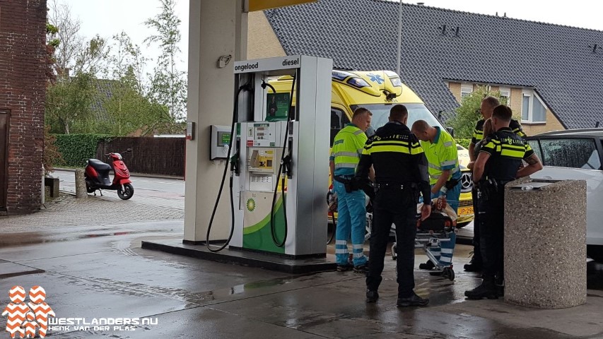 Scooterrijder gewond bij ongeluk tankstation