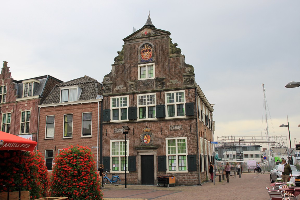 Oude raadhuis Naaldwijk krijgt winkelbestemming