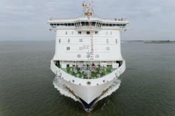 Maiden trip grootste ziekenhuisschip ter wereld naar Rotterdam