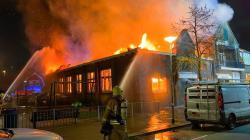Grote uitslaande brand in kerk Oranjestraat 