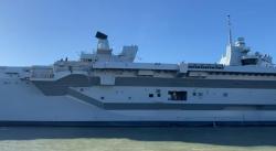 Maiden trip Brits vliegdekschip in Rotterdamse haven